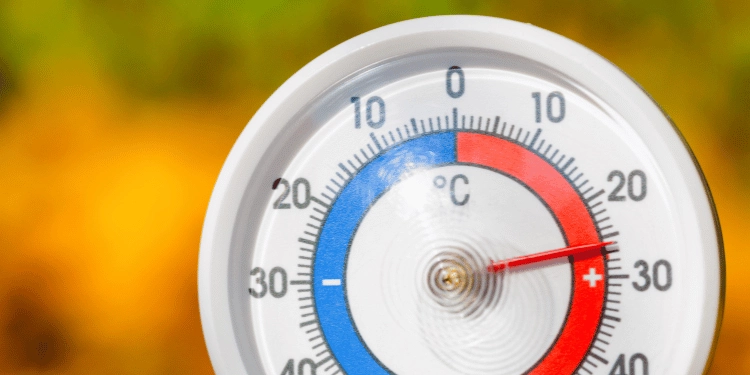 UK warmest spring record Met Office summer heatwave